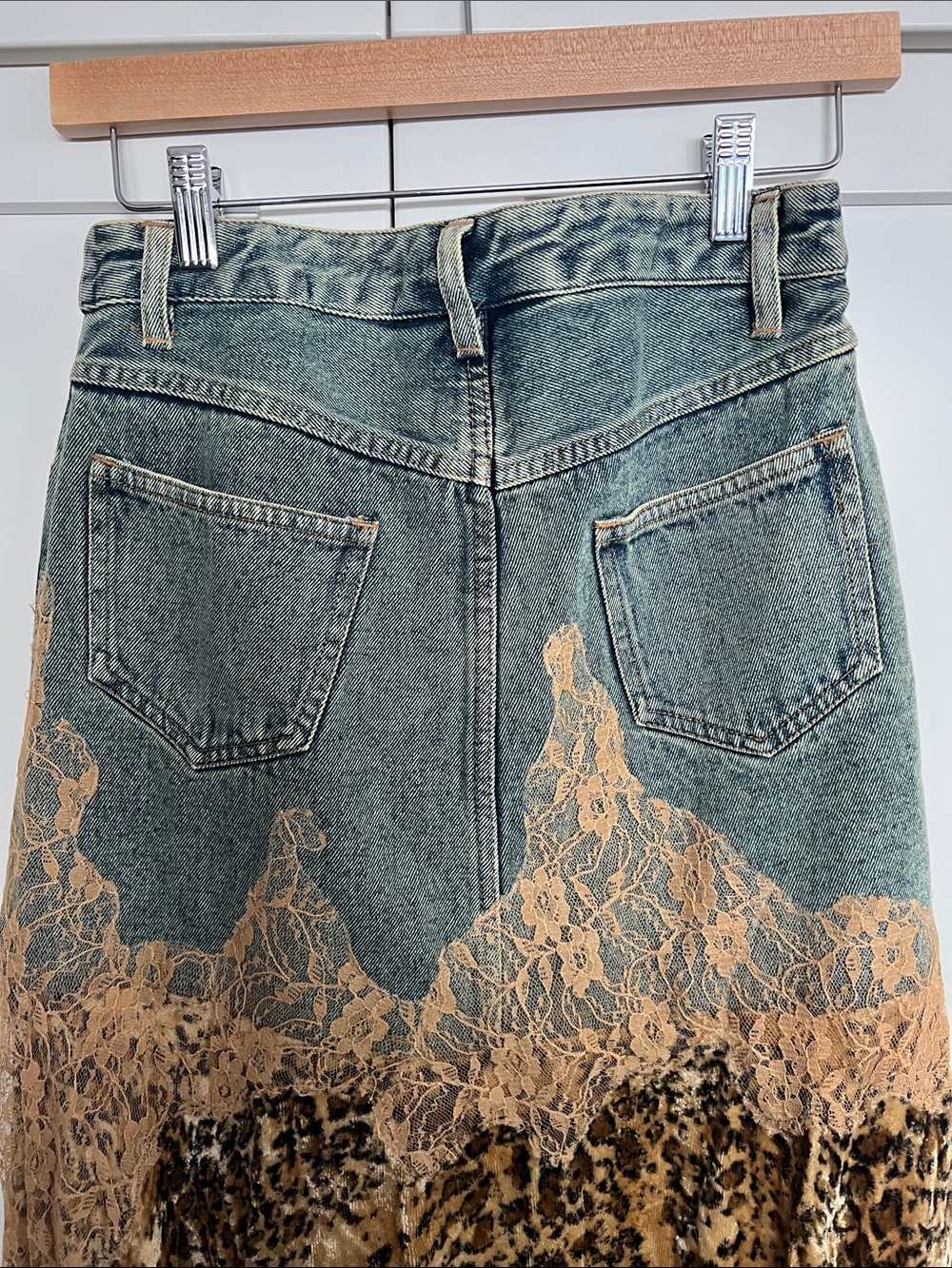 VTG Newport News Jeanology Denim Leopard Lace Maxi Skirt Size 2P Y2K Boho - Picture 7 of 7